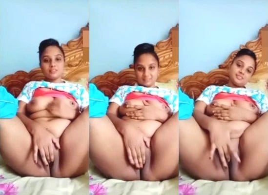 Horny Desi Girl Fingering